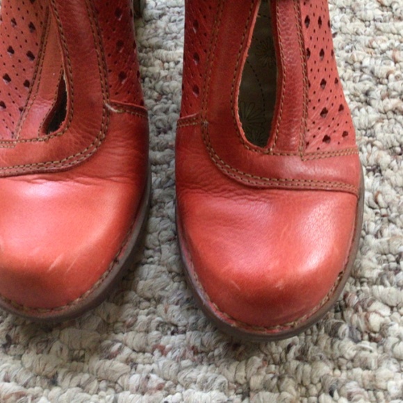 Red Leather Boots - Picture 6 of 8
